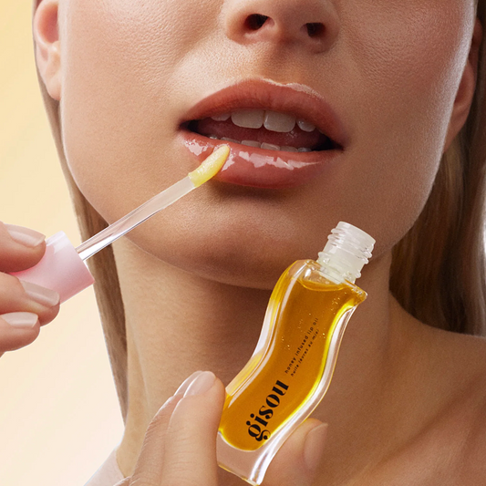 Gisou honey infused hydration lip oil