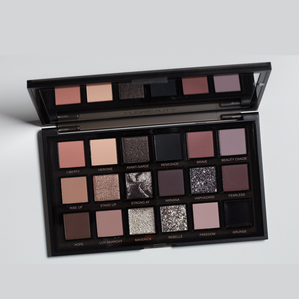 Huda beauty grunge palette - ShopByMk